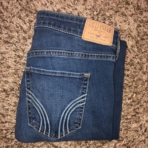 Hollister Super Skinny Jeans—Medium Wash